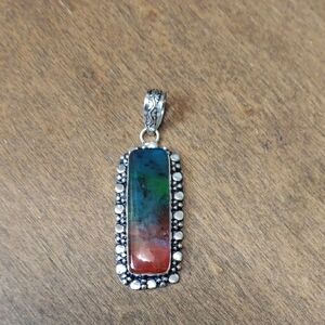 Elegant Multicolor Pendant Necklace